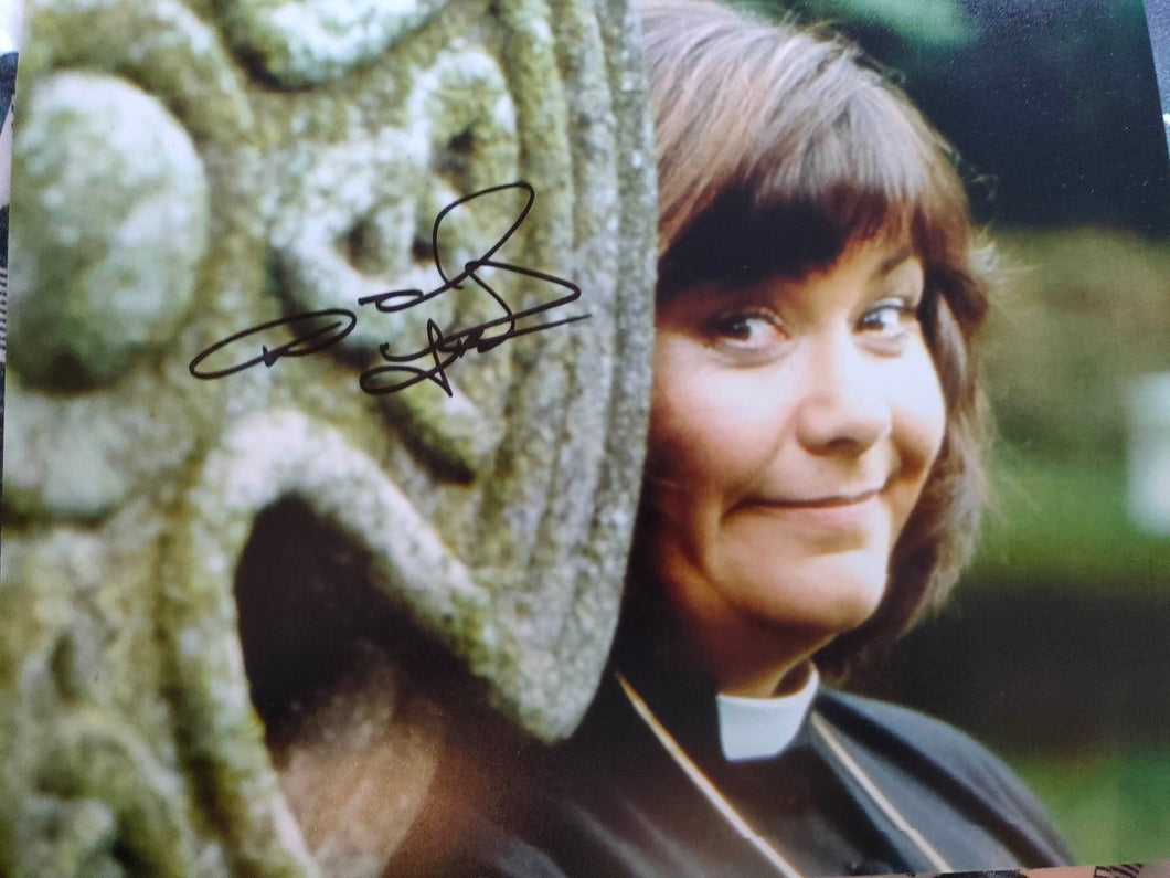 Dawn French signed 8x10